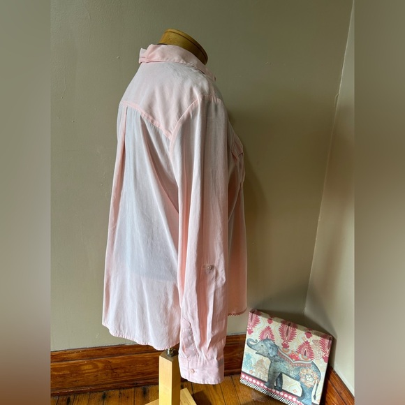 Chicos Blouse Top Womens Sz XL Blush Pink Sheer Button Front Roll Tab Sleeves - Picture 2 of 7